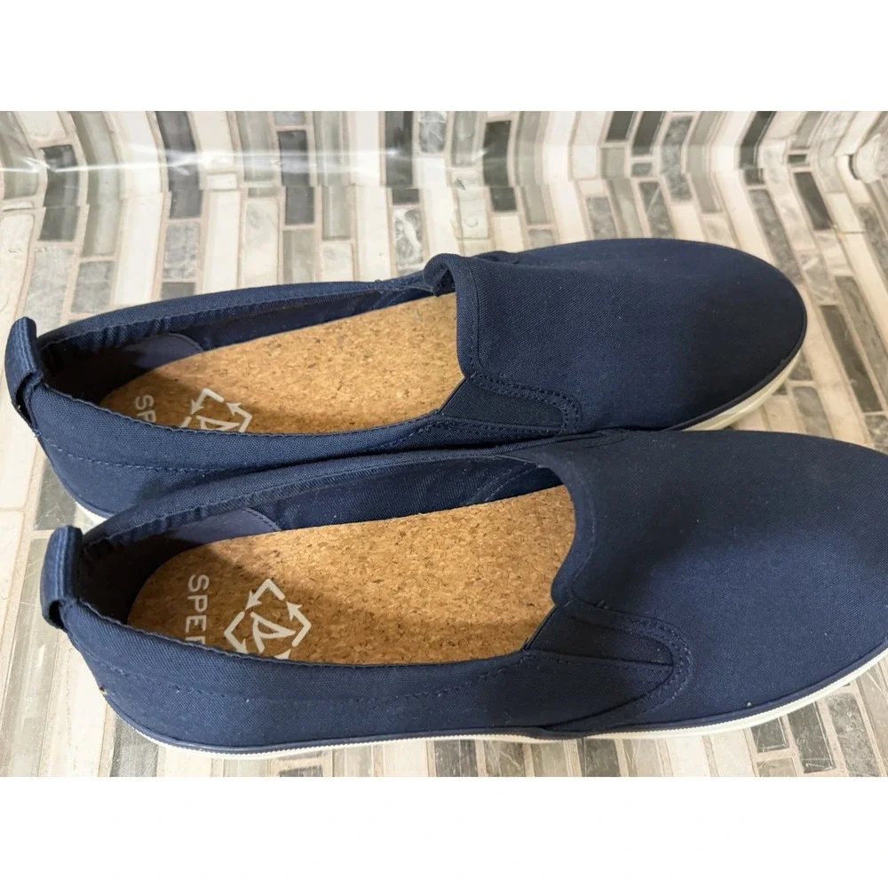 Sperry Women Creat Twin Gore Boat Shoe Navy Size 11